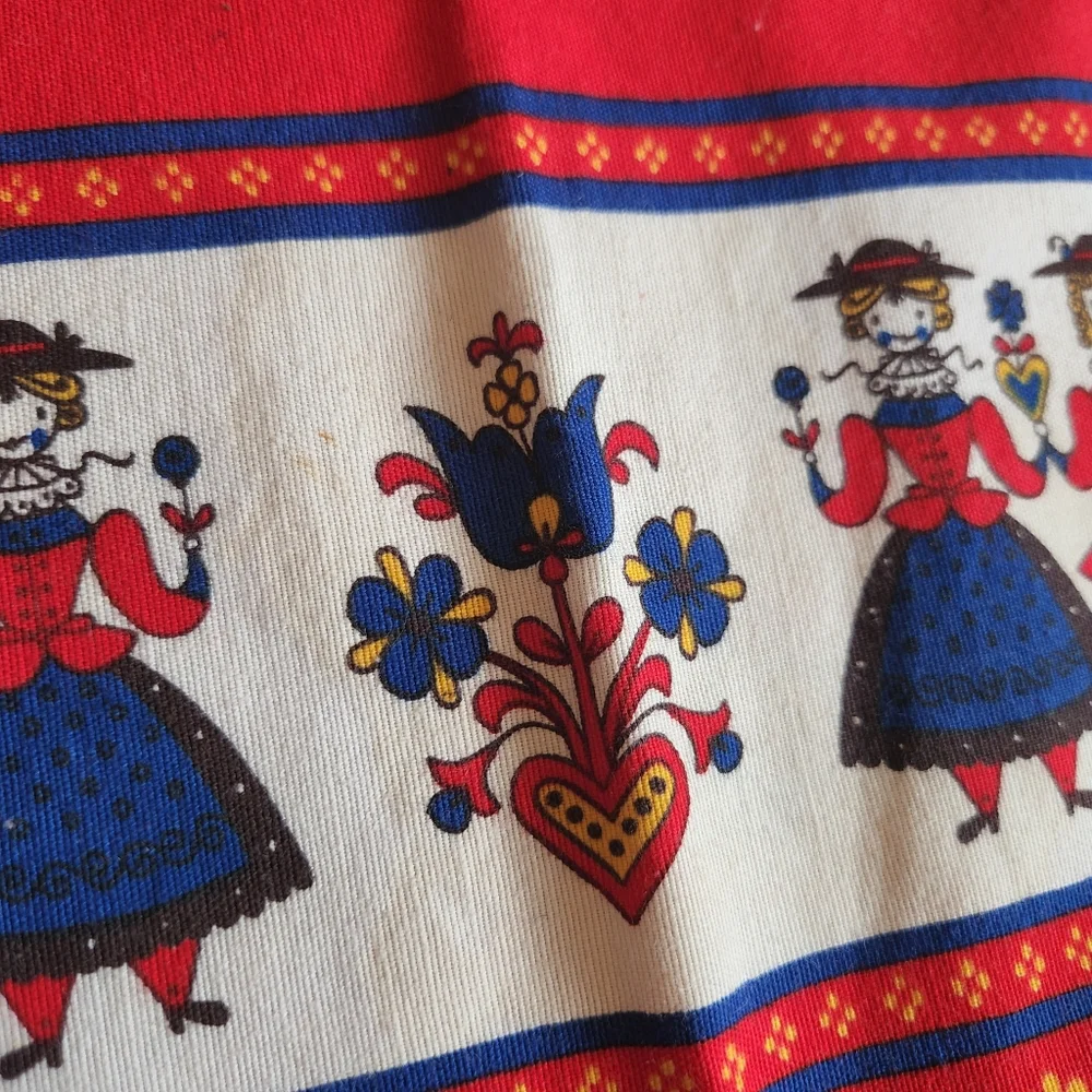 Kolf Folk Art Austria / Scandinavian Tablecloth 34